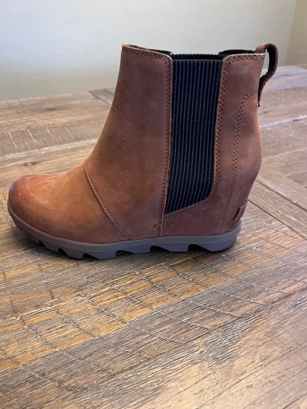 Sorel Joan of Arctic Wedge Chelsea boot